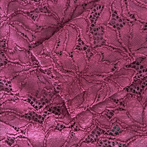 White House Black Market Burgundy Lace Long Sleeve Top Set - Picture 5 of 5